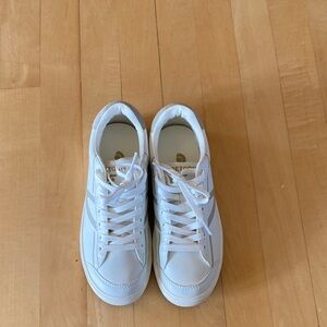 Tretorn White Sneakers with Gold Logo